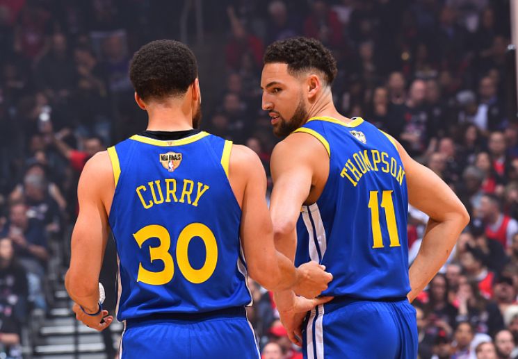  布里奇斯30分篮网加时力克猛龙队  