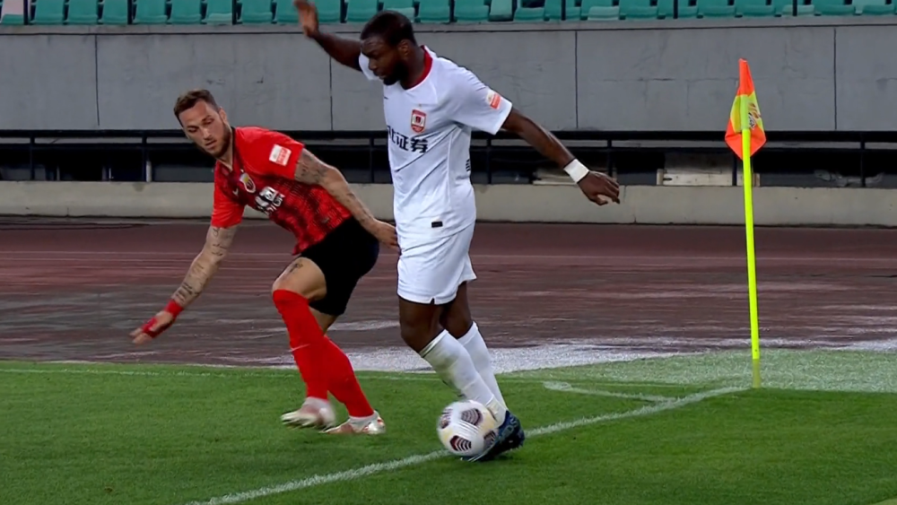  特鲁瓦升班马展现韧性，逼平传统豪门收获信心